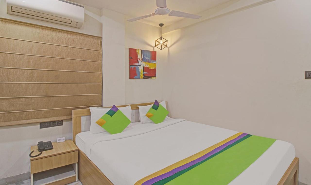 Treebo The Boss Hotel Rāipur Exterior foto