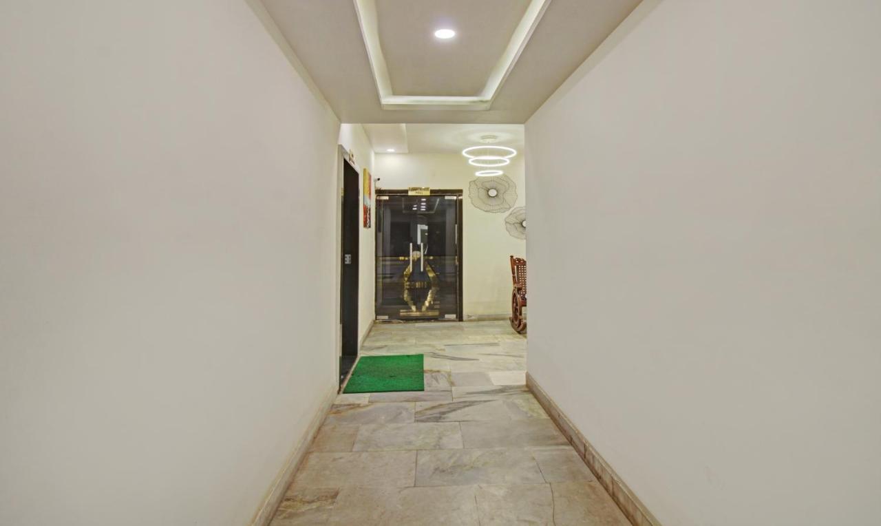 Treebo The Boss Hotel Rāipur Exterior foto