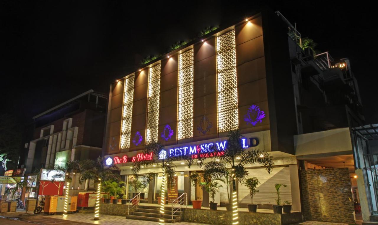 Treebo The Boss Hotel Rāipur Exterior foto