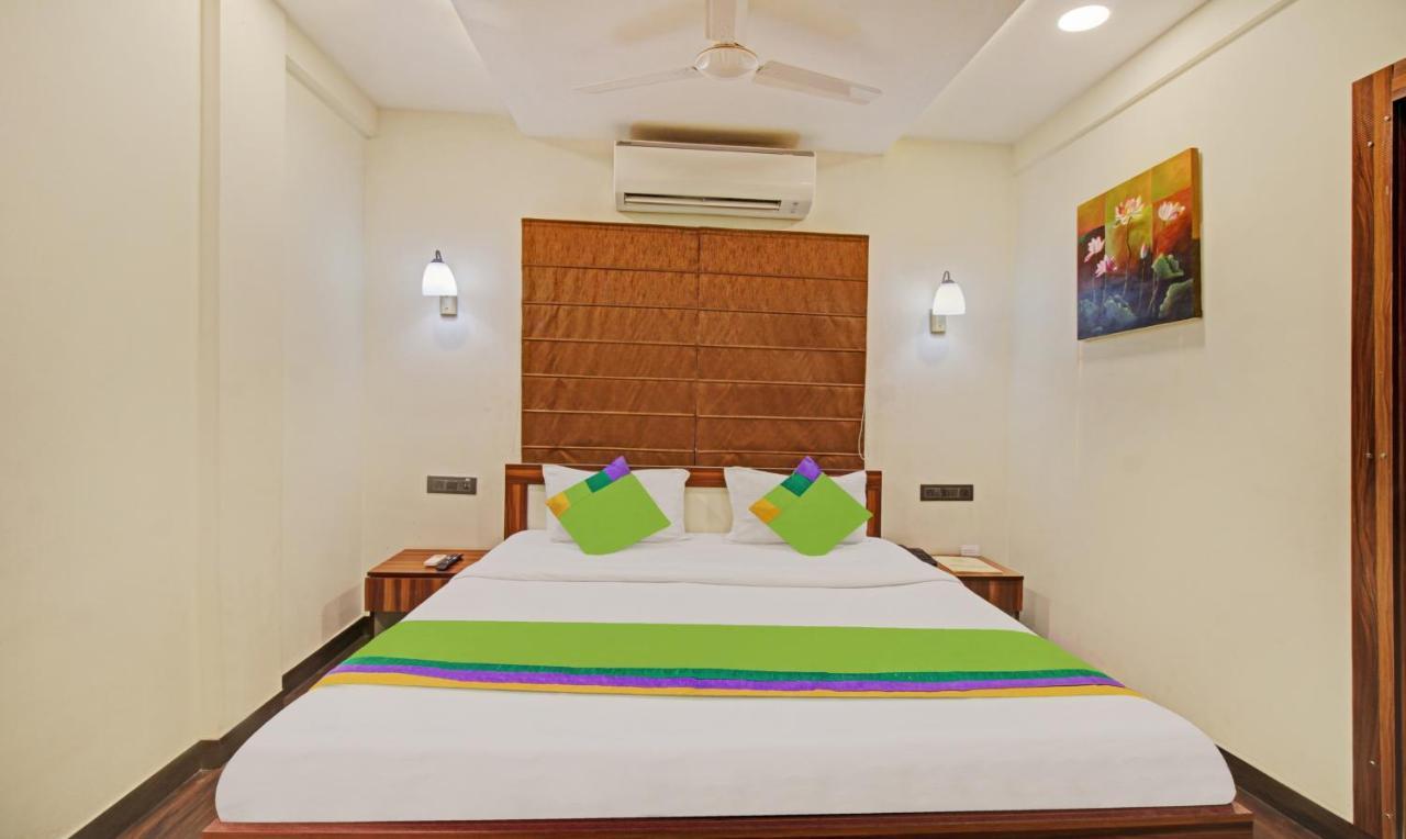 Treebo The Boss Hotel Rāipur Exterior foto